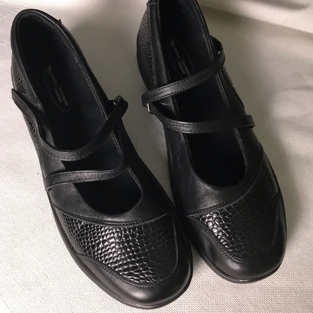Detrex comfort black shoes